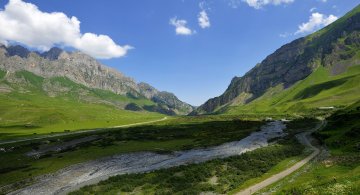 Долина Мидаграбинских водопадов